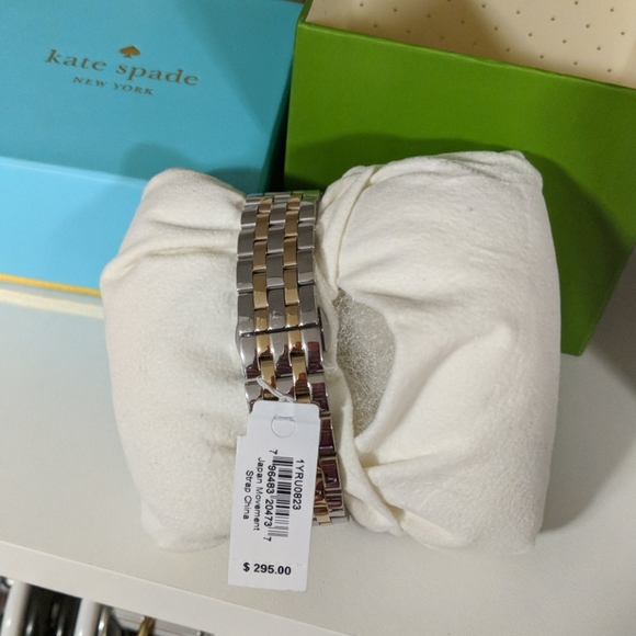 Kate Spade watch - Picture 2 of 3